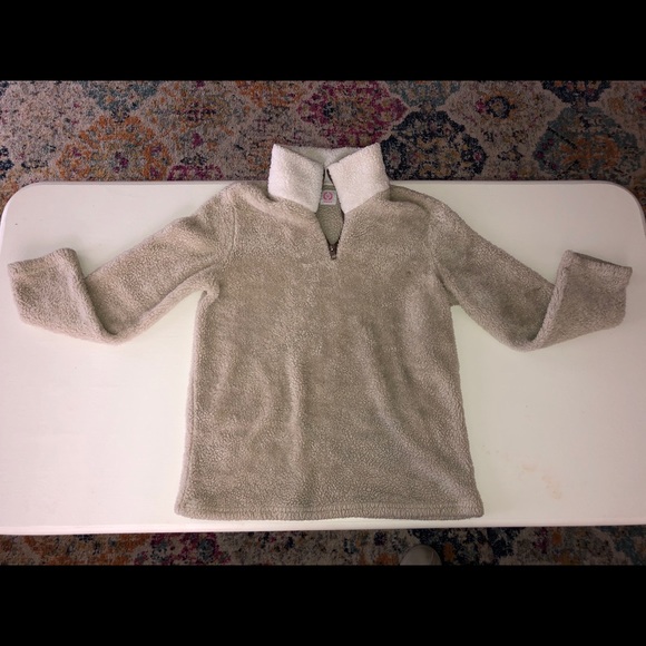 Warm and fuzzy sweater - Picture 1 of 2